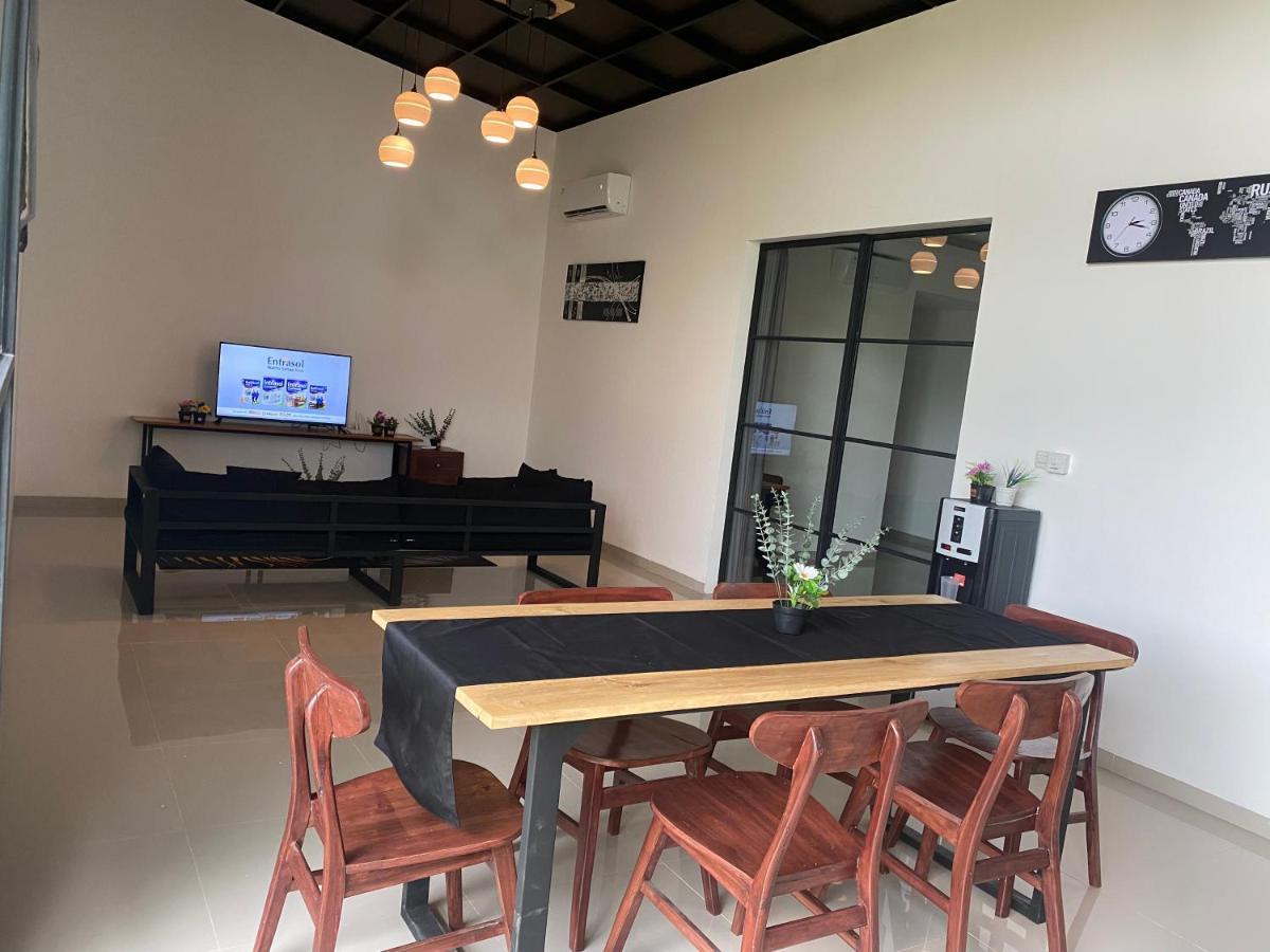 Вилла Ibi Bali Banjar  Экстерьер фото